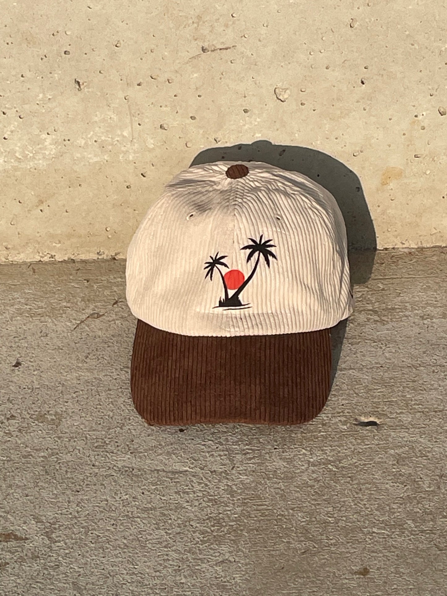 Red sun brown surf hat